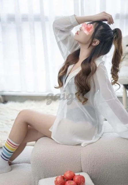 Hoa Anh Đào - Tân Binh Mới Nhú, Giá Cả Cực Hời Cho