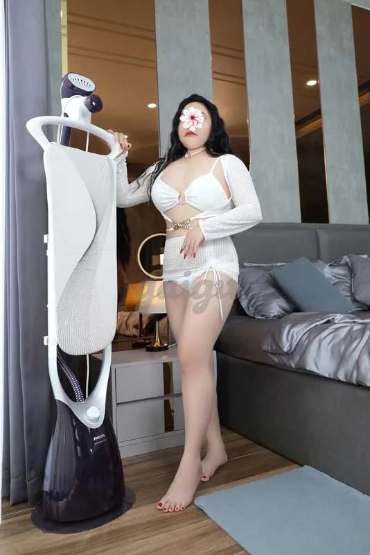 Bé Ngọc Ý - Siêu Phẩm Làm Tình, Quá Hời Cho Một Lầ