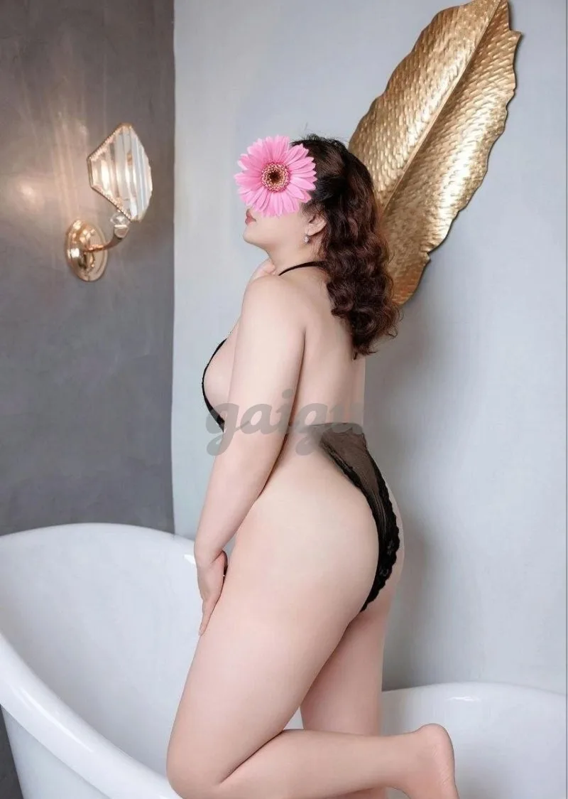 AN NHIÊN - Sexy dâm nũ - Ngọt xinh chiều khách