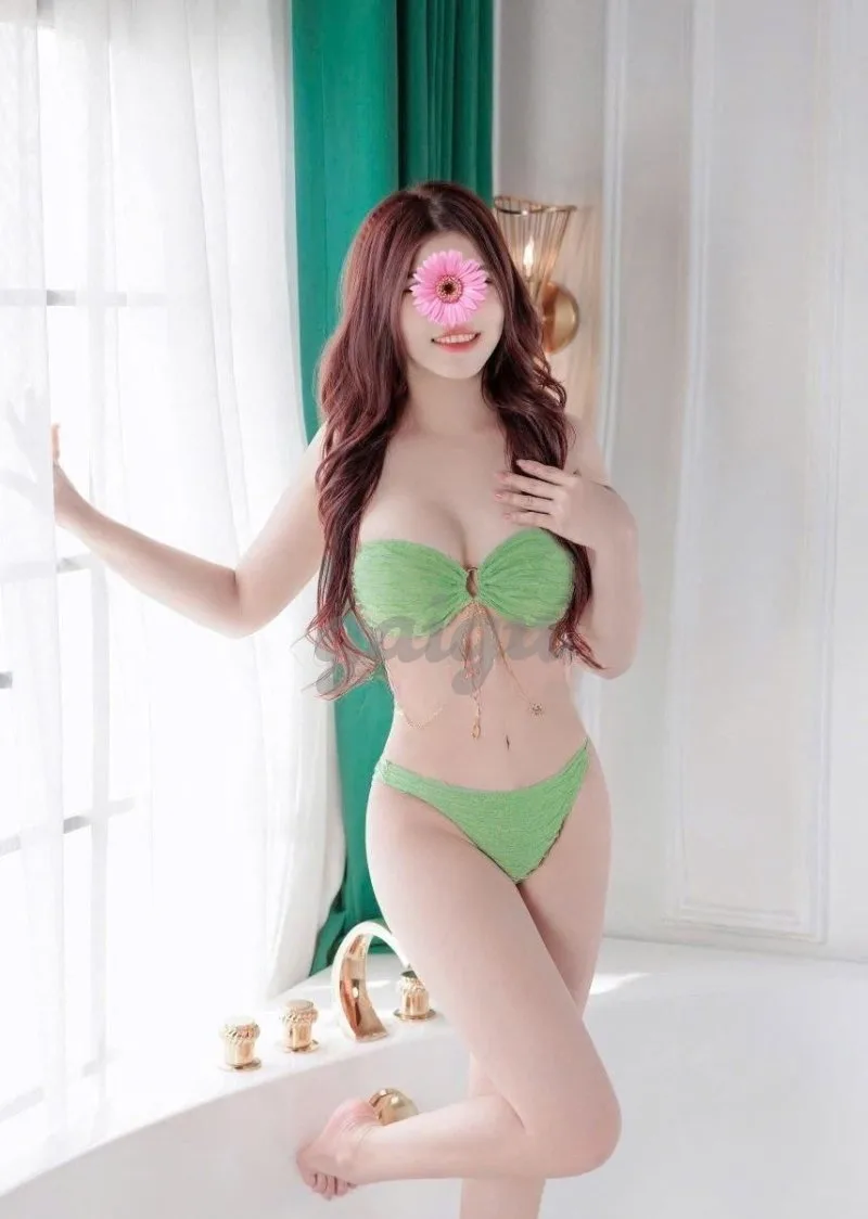 ❤️ NGỌC TRINH ❤️ Em gái Mặt xinh - Vú Bự - Yêu chiều khách