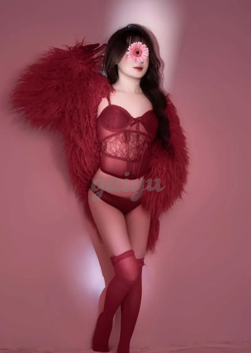 ❣️✨ Ly Ly ❣️✨ Dâm Dâm Cô Nương, Ngoan Ngoãn Chiều Khách