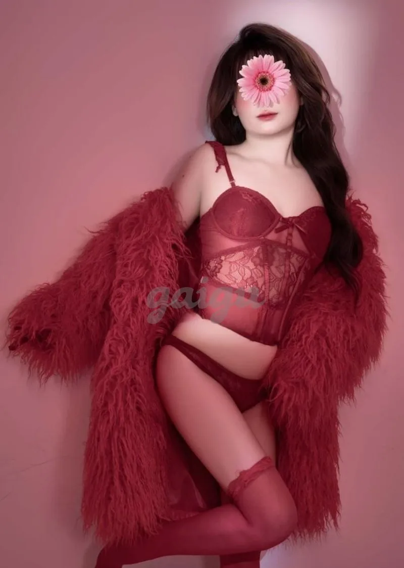 ❣️✨ Ly Ly ❣️✨ Dâm Dâm Cô Nương, Ngoan Ngoãn Chiều Khách