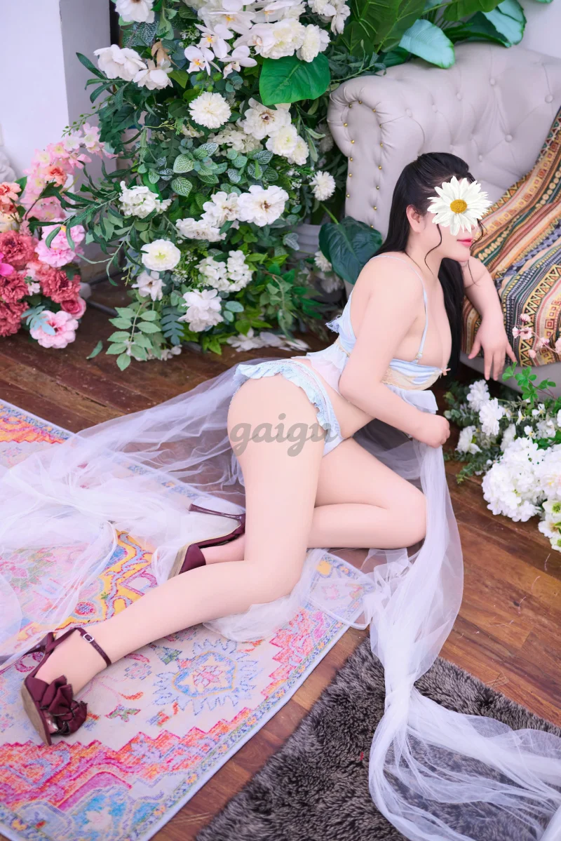 LINH ANH - CỰC PHẨM XINH - SANG - BODY BỐC LỬA GƯƠNG MẶT DÂM ĐÃNG