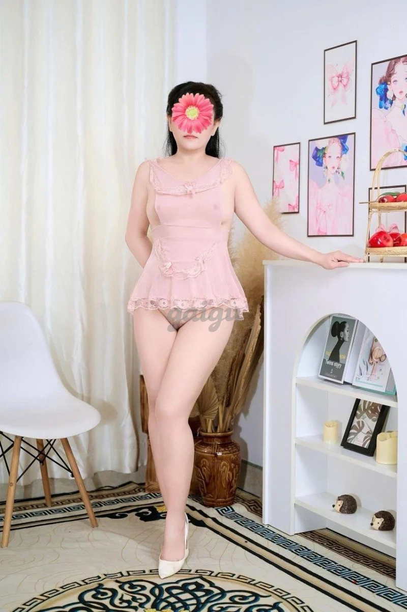 Yến Nhi - Em gái sexy, làm tình bao phê