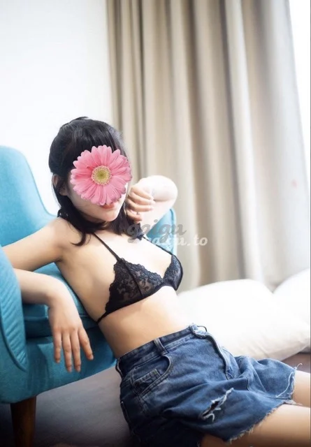 Trang Amy - Xinh Dâm, Kèn Sáo Đê Mê, Phục vụ tận tình