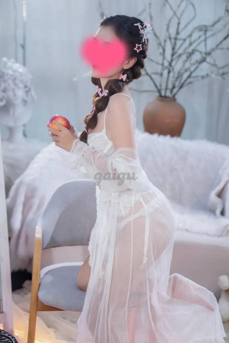 Minh Anh _ Gái xinh chiều khách, làm tình cực phê