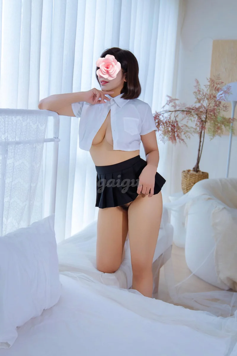 Hải Chi - Xinh đẹp ngọt ngào, gợi cảm quyến rũ