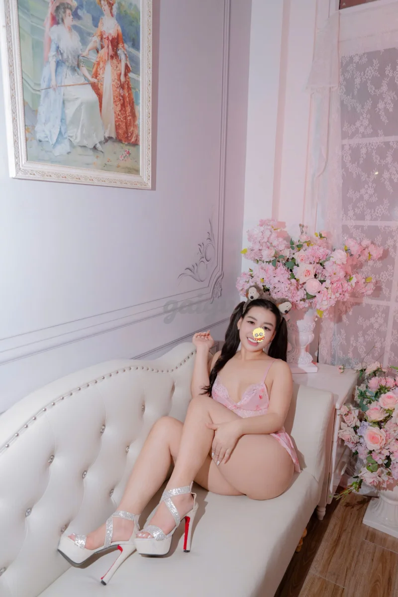 MINH MINH❤️BODY CỰC ĐẸP CÙNG VỚI NỤ CƯỜI NGỌT NGÀO-BÍM HỒNG VÚ CĂNG -MANG ĐẾN CHO ANH EM GIÂY PHÚ
