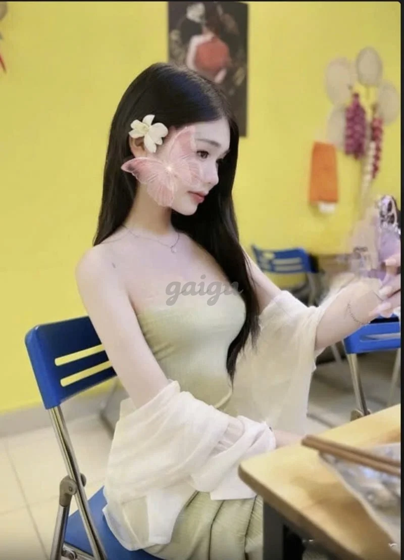 BÉ BỐNG -HOTGIR MỚI LỚN - XINH TRẺ BIẾT CHIỀU - BÍM MÚP CỰC KHÍT