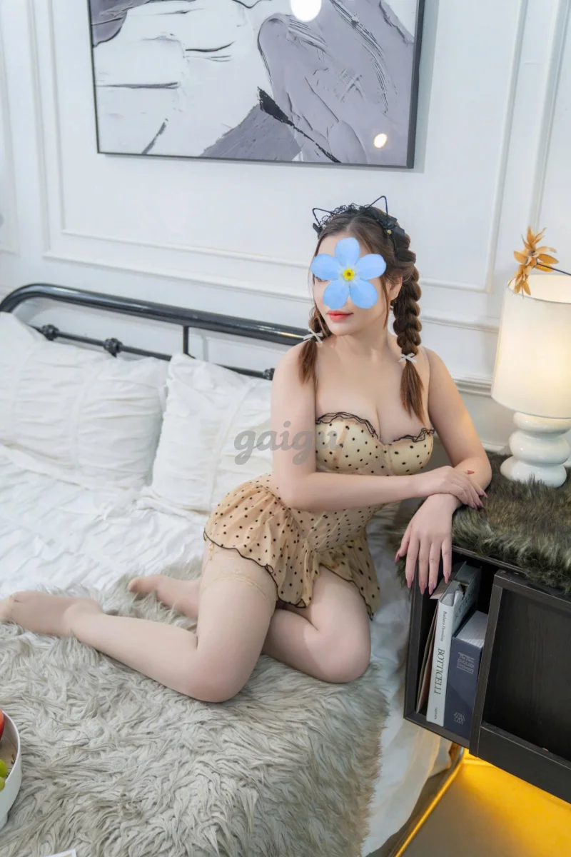 *HOT*THÙY TRÂM - TÌNH CẢM - YÊU NGHỀ - LÀM TÌNH PHÊ CHỨ Ê KÉO DÀI