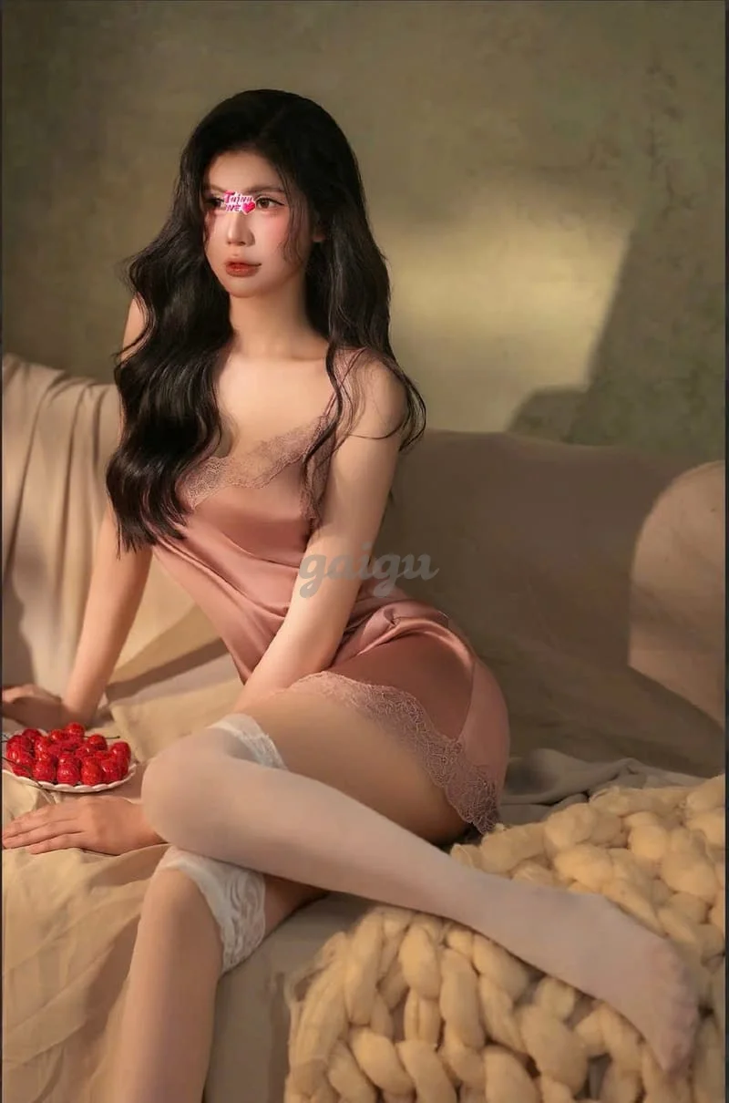 Kỳ Duyên 2005 - Em Gái Miền Tây Cao 1m7 Lần Đầu Đi Làm - Tuyệt Phẩm Mỹ Nhân !!