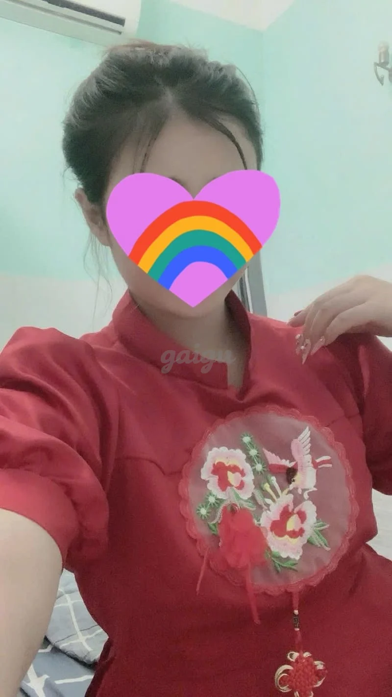 BÉ PHƯƠNG JET DÂM ĐÃNG GỢI TÌNH