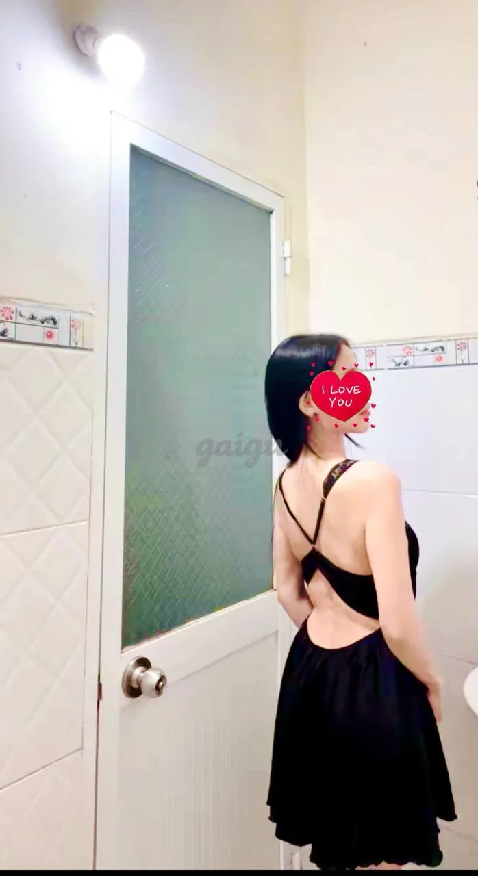 KIỀU ANH GIRL DÁNG NHỎ XINH KUTE,VÚ NGON, DA TRẮNG, ĐÁ BJ SƯỚNG HẾT NẤC