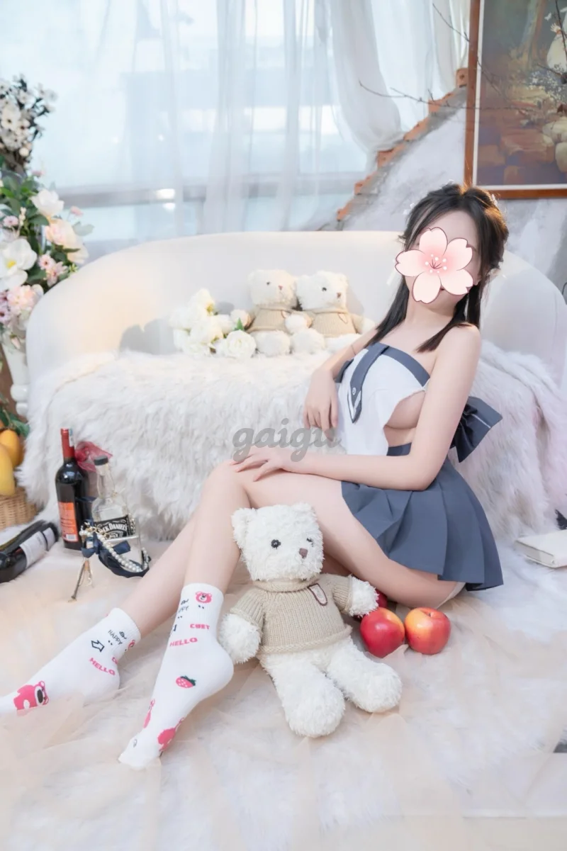 ❤️ÁI VY - 2K7❤️GÁI MỚI LỚN, XINH, NON XANH TƯƠI MƠN MỞN