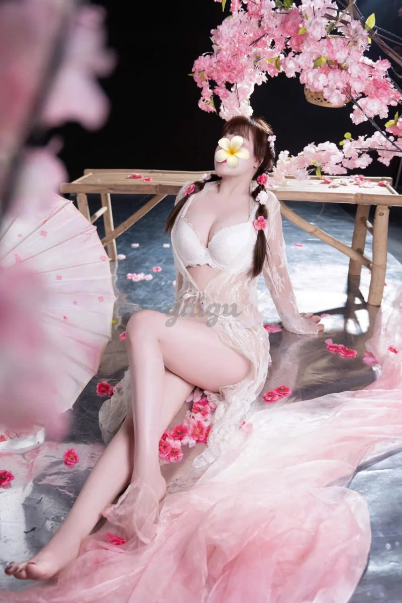 Ha Ni: - NGỰC TO BODY MƯỢT - SEXY GỢI TÌNH QUYẾN RŨ ĐẮM SAY