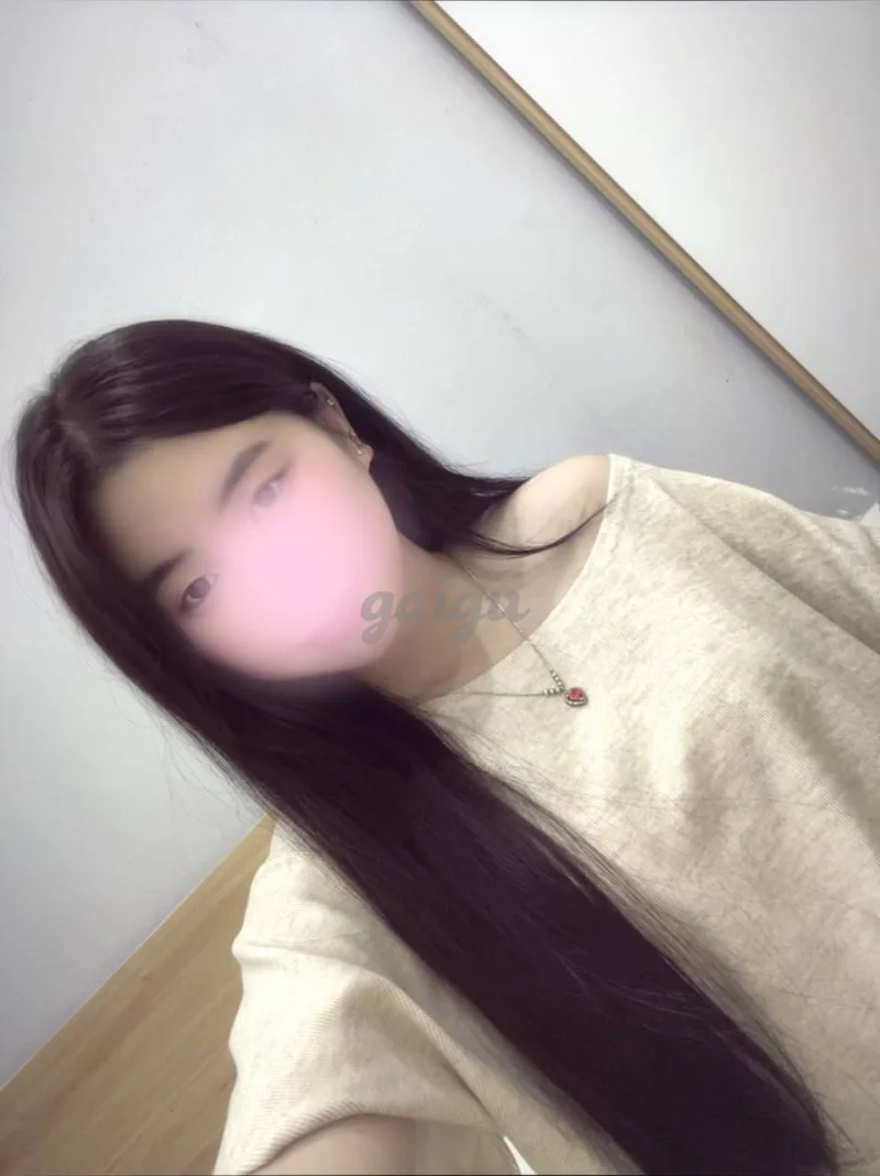 Tina- em hàng tươi xanh, mới phá trinh đi làm !!!