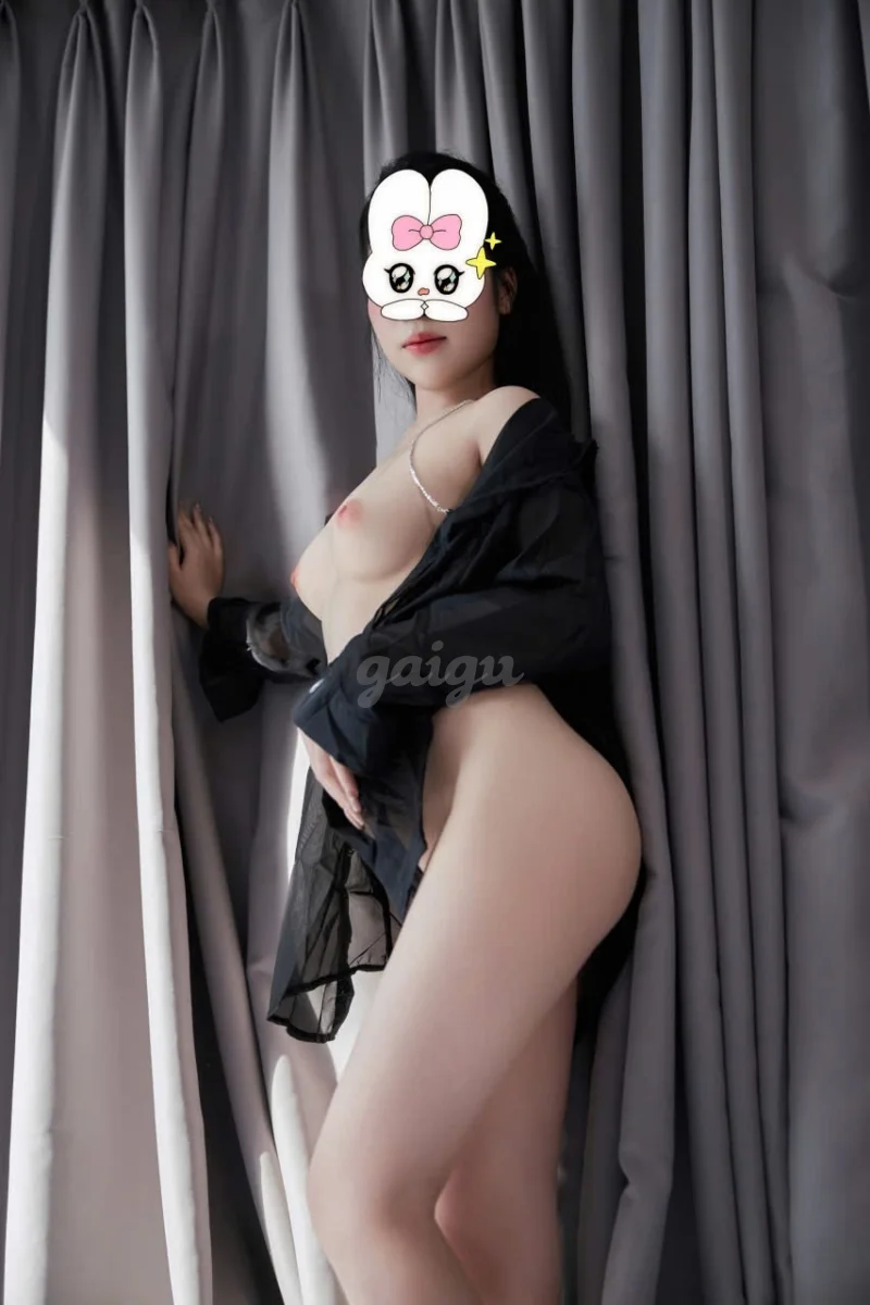 [VIP] ⭐Quỳnh Anh 2k Xinh Đẹp Vú Real Tươi Ngon Body Nuột Nà Thơm Tho Bím Khít Rịch