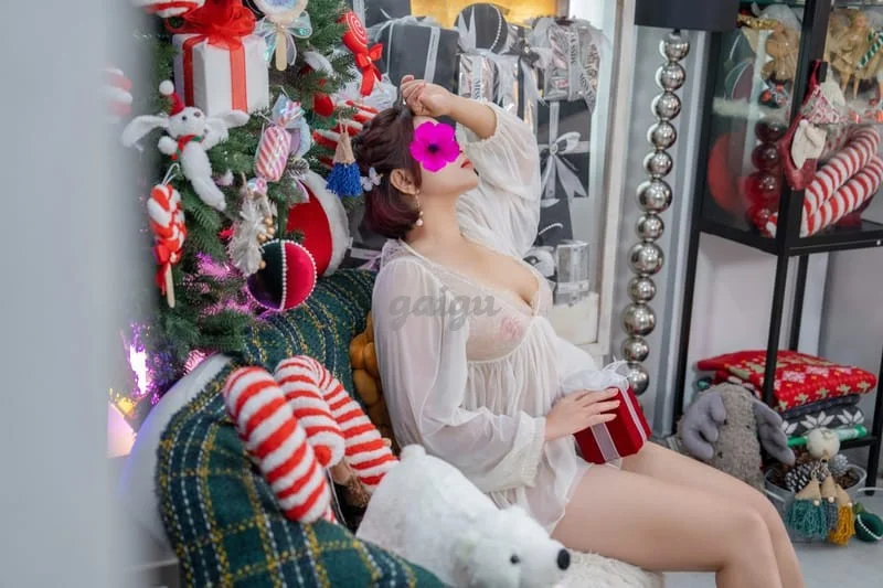 GÁI XINH HOÀI THƯƠNG _ BODDY GỢI CẢM _VÚ TO MÔNG CONG_LÀM TÌNH MAX PHÊ