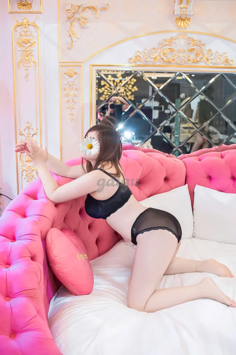 MAI LINH SIÊU PHẨM GÁI XINH MÔNG TO NGỰC KHỦNG CHỊCH CỰC PHÊ - NHẬN MASSAGER CỔ VAI GÁY