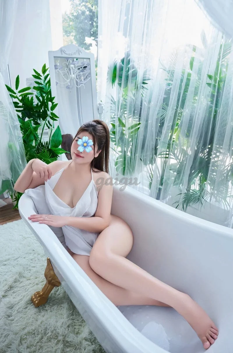 [Kiểm Định✔ ] Thùy Linh SIÊU DÂM - NGỰC TO MÔNG MẢY