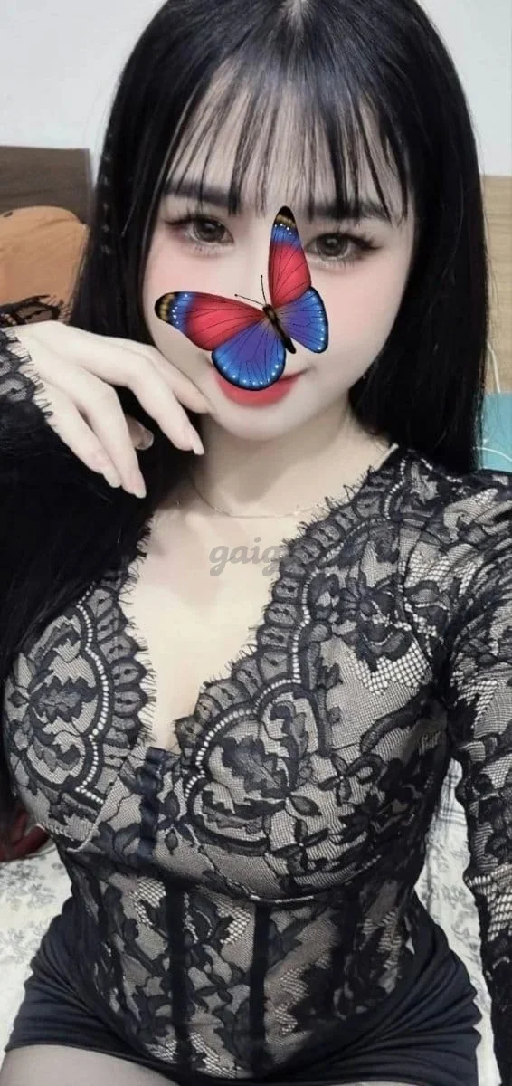 HUYỀN ANH - GÁI DÂM ĐÃNG - DÁNG NUỘT - NGOAN HIỀN CHIỀU KHÁCH - VÚ TO TRÒN MÔNG CONG - BƯỚM KHÍT HỒN