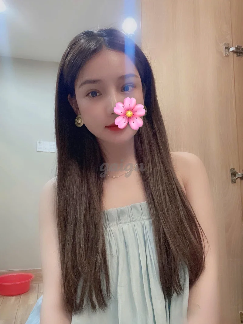 HOTGIRL U2000❤️UYÊN LAVIE-FACE CỰC XINH TEEN HÚT HỒN MỌI CHECKER -