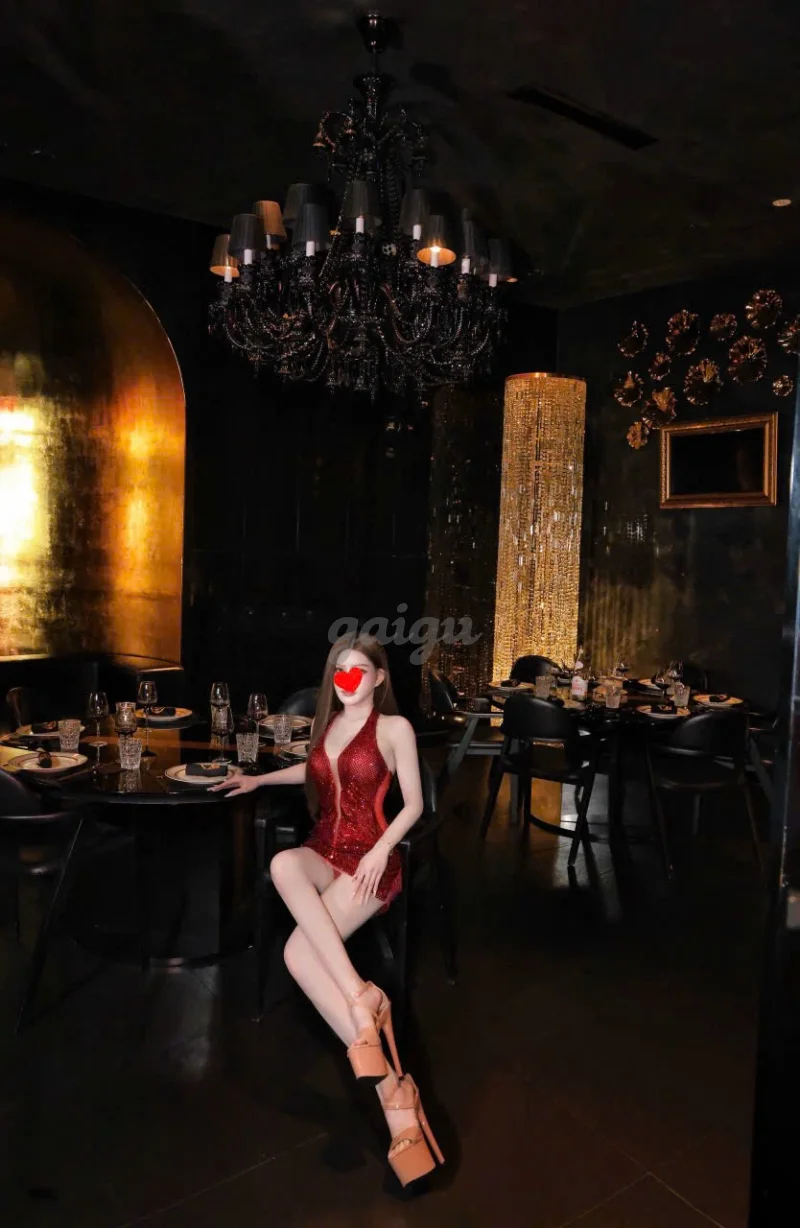 Cát Tiên_ Hotgirl xinh đẹp, body nuột như người mẫu