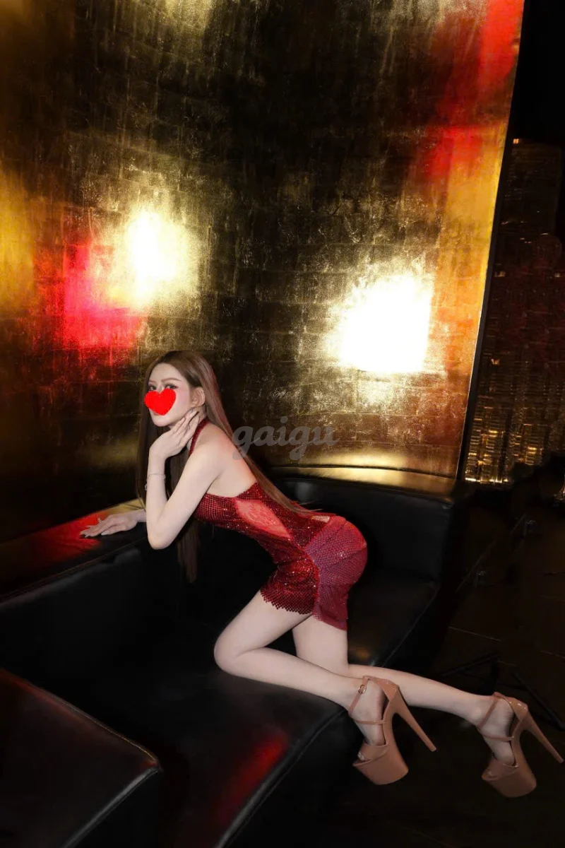 Cát Tiên_ Hotgirl xinh đẹp, body nuột như người mẫu