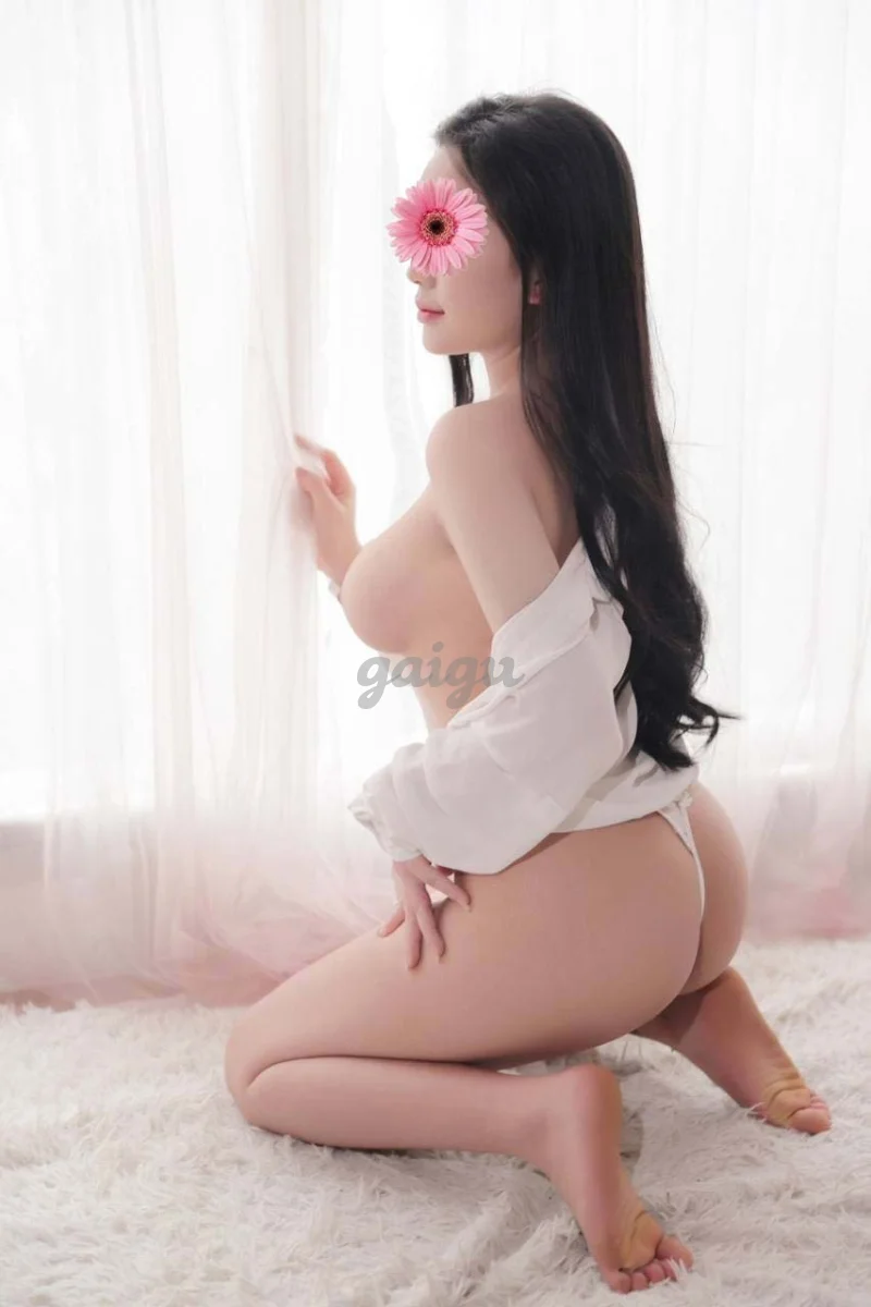 ❤️ Quỳnh Trang❤️ Ngực ngon, mông mẩy - Dịu dàng chiều khách