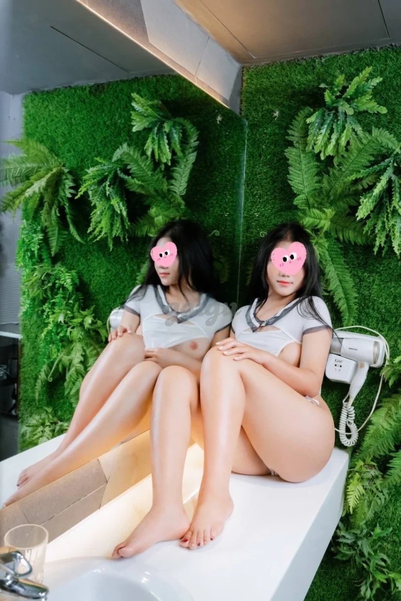 bé trang- em hàng lên sóng lần đầu cực xinh ngoan dâm đãng