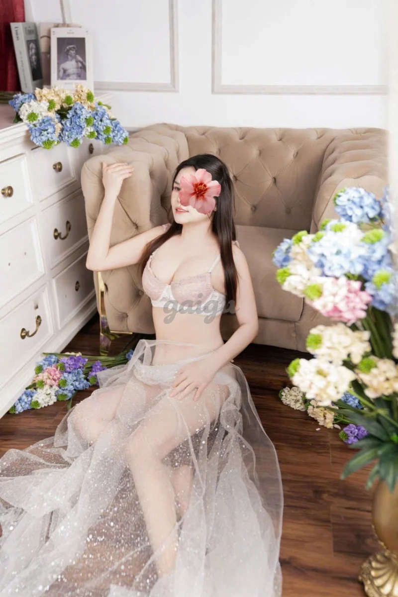 ✨BÍCH PHƯƠNG❣️MASSAGE TÌNH CẢM DÂM XINH MƠN MỞN