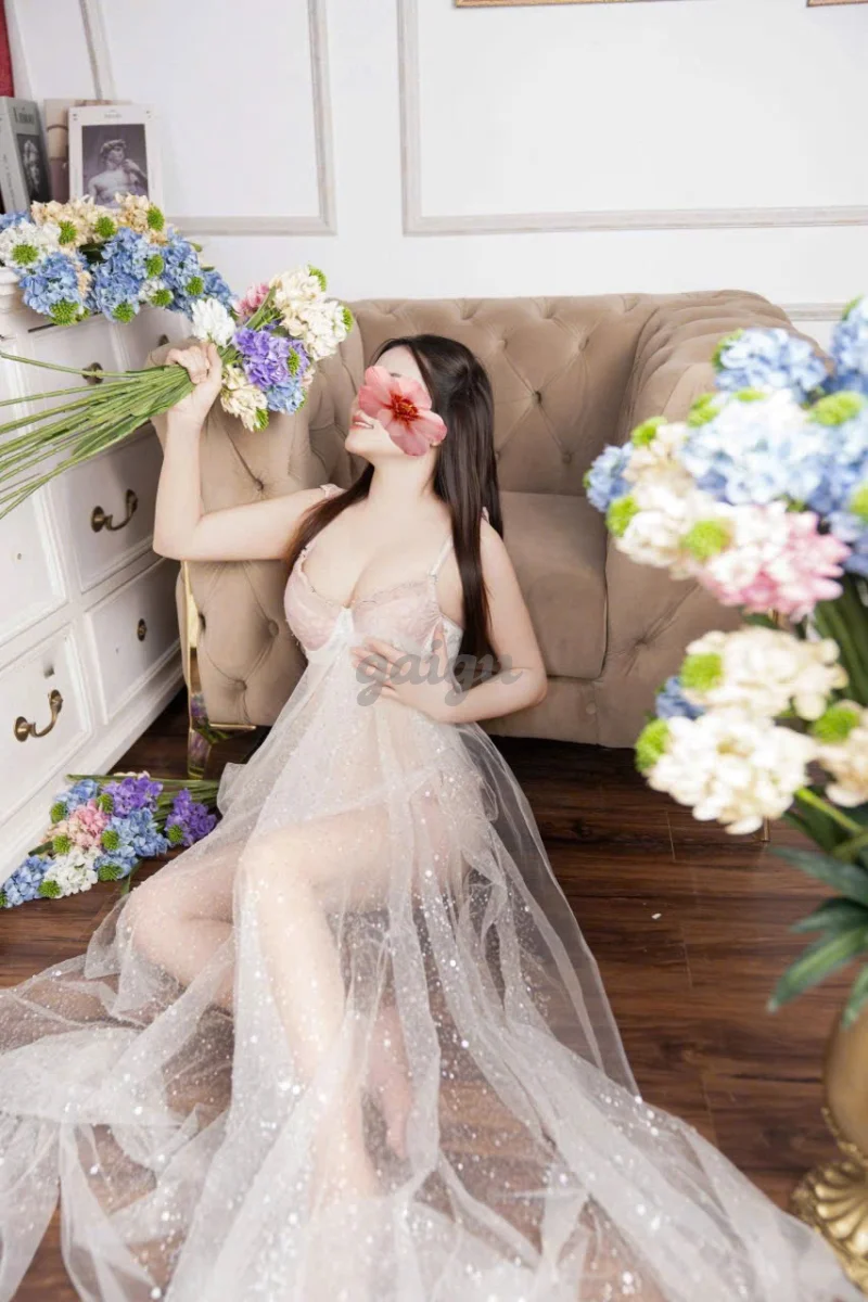 ✨BÍCH PHƯƠNG❣️MASSAGE TÌNH CẢM DÂM XINH MƠN MỞN