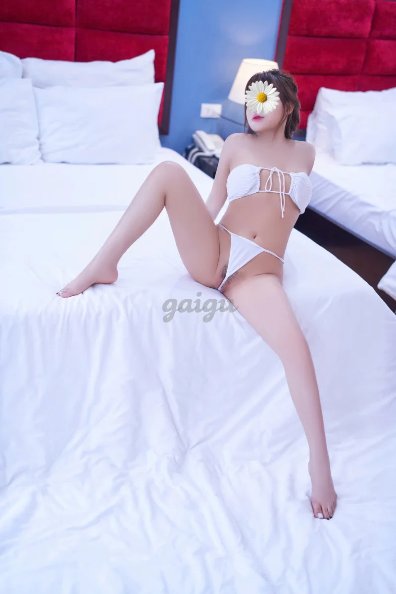PHƯƠNG HÂN SIÊU PHẨM GÁI XINH NON BODY MI NHON HÀNG HỌ SIÊU ĐẸP