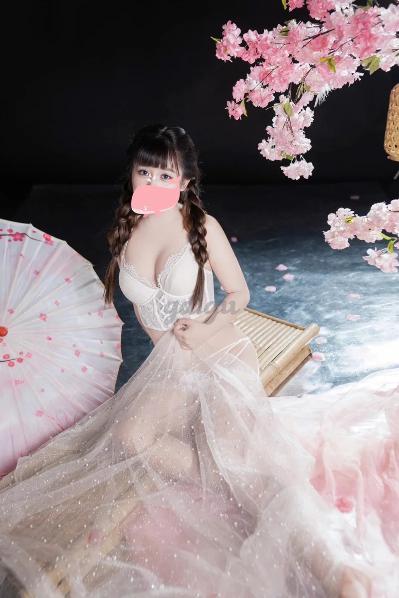 Khả ái- em non tơ, dể thương xinh xắn!!!