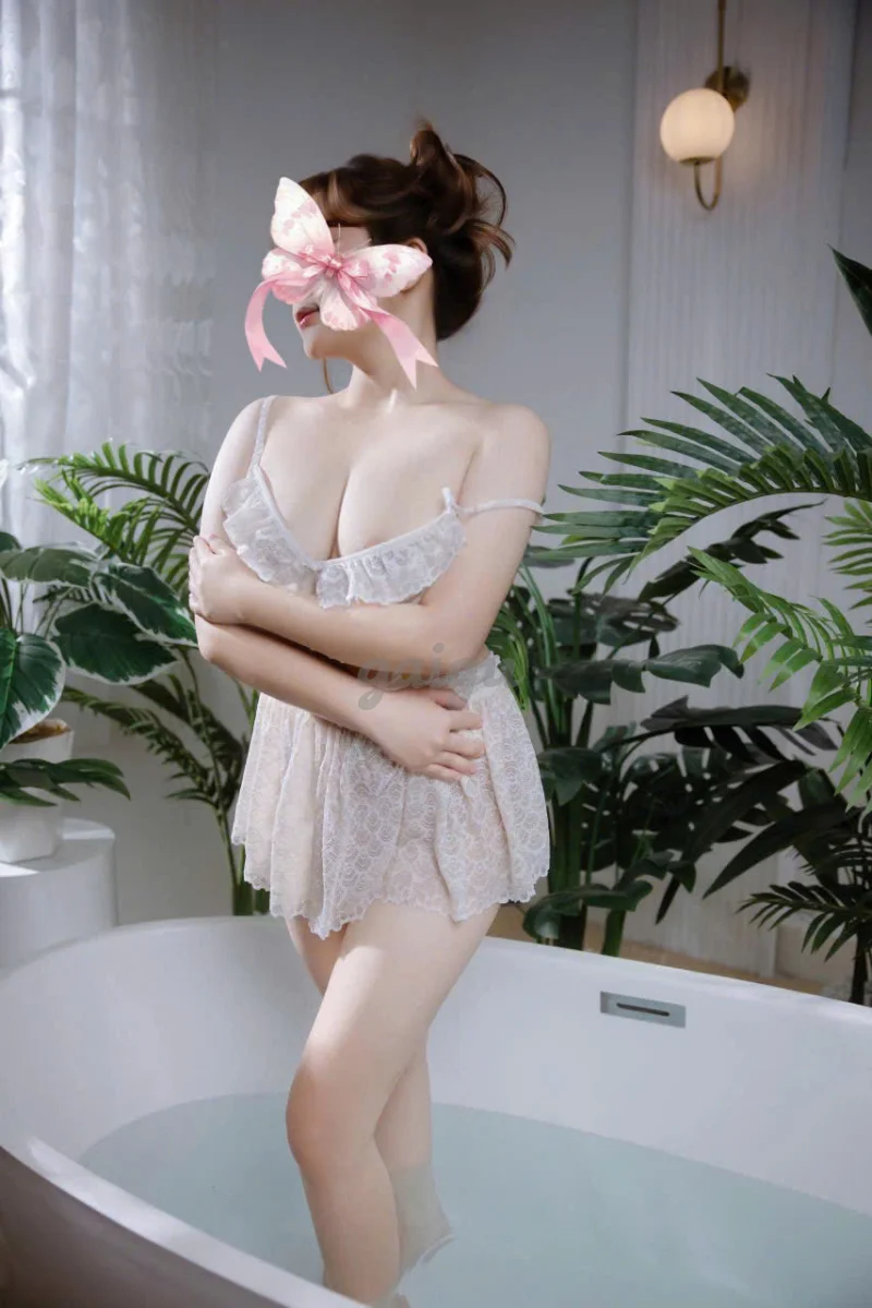❤️TƯỜNG LINH 2K3❤️ Gái Mới Lớn, MÚP, XINH, NON Xanh Tươi Mơn Mởn