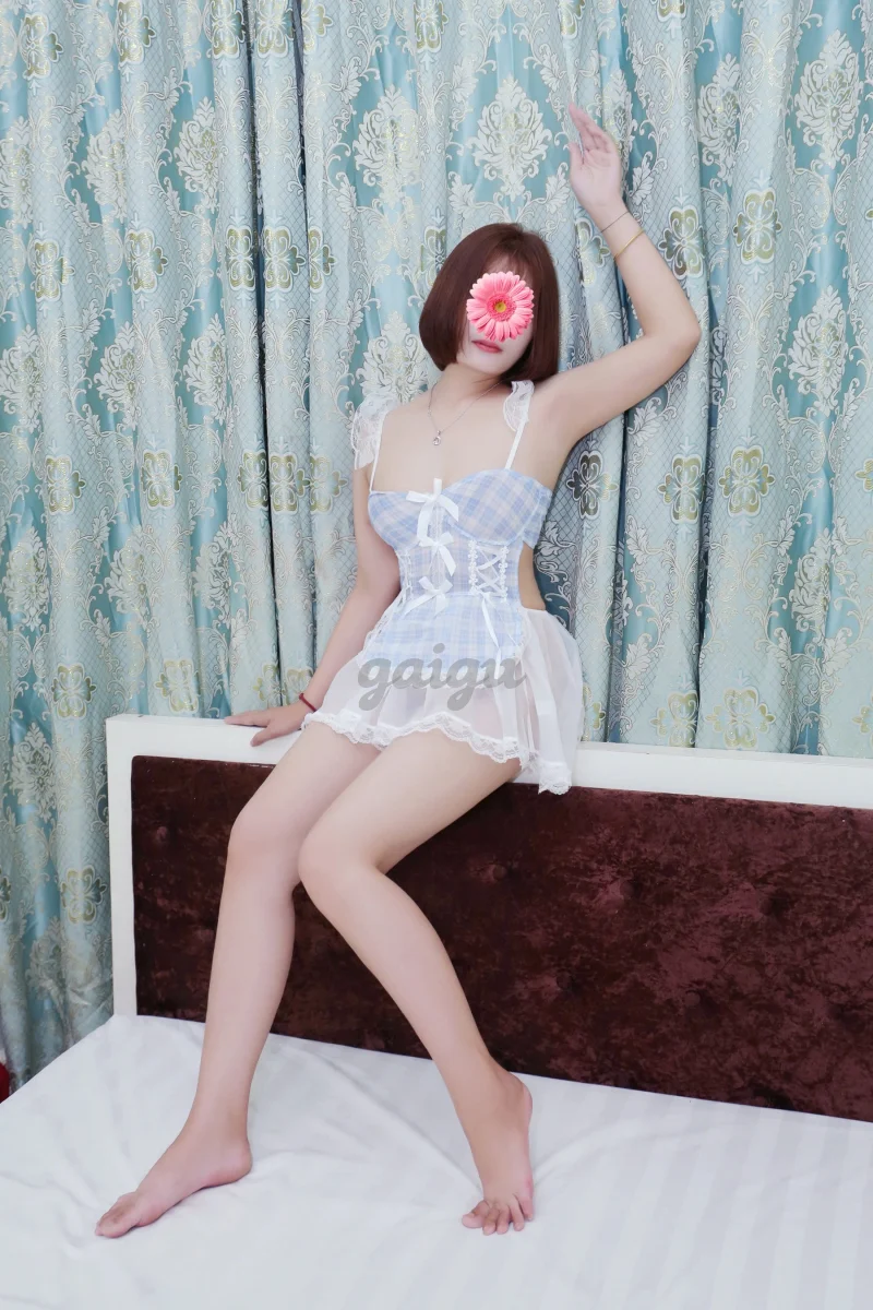 QUỲNH ANH - DÂM ĐÃNG - XINH XẮN - TÌNH CẢM - LÀM TÌNH PHÊ TÊ - CỰC CHIỀU LUÔN NHA AE ƠI