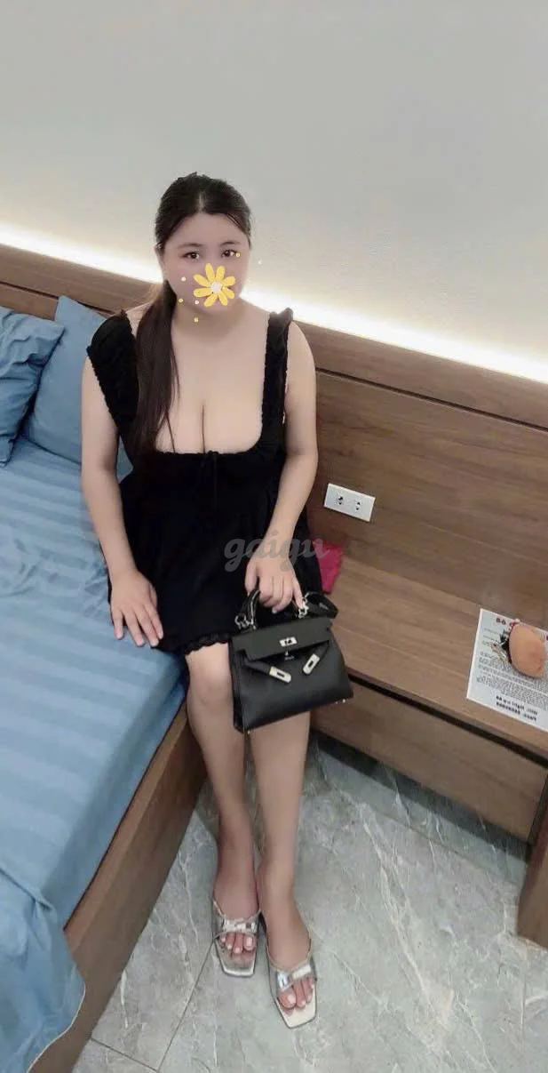 Thuỳ Linh Baby ❤️ Dễ Thương Nhiệt Tình Chiều Chuộng Hết Mình