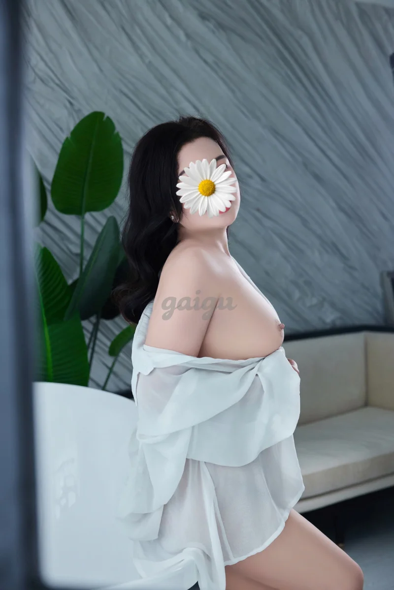 ❤️SA SA❤️ XINH DÂM VÚ TO PHỤC VỤ NHIỆT TÌNH