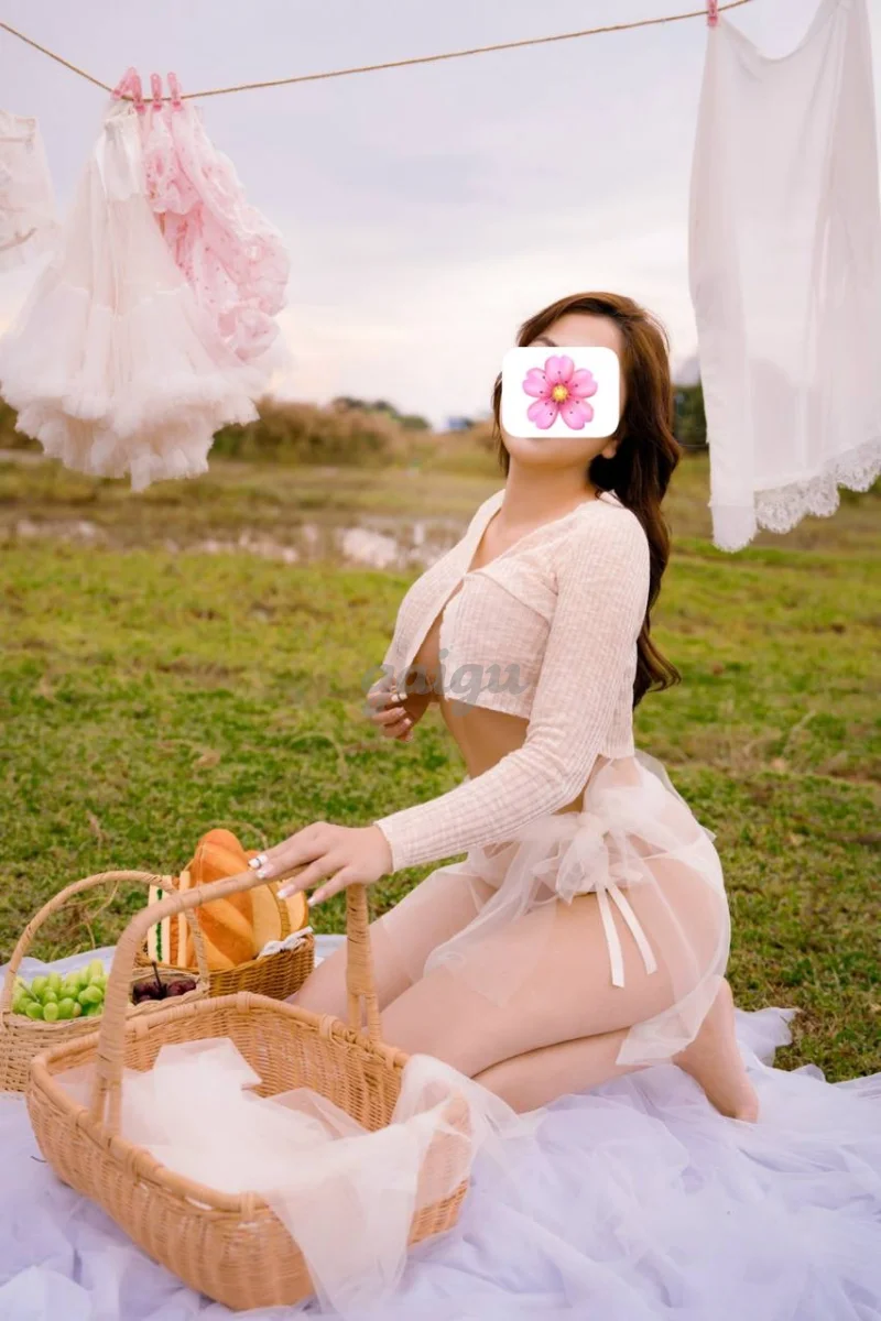 Bé thanh sexy đỉnh cao  của sex chiều khách hết mình