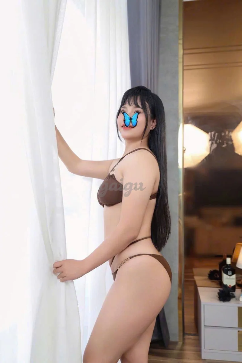 KHÁNH LINH - HÀNG SIÊU TÌNH CẢM - CHIỀU KHÁCH HẾT MÌNH