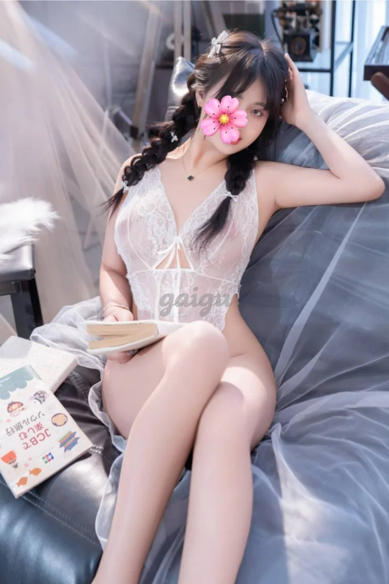 Quỳnh KoI 2k5 cu te baby dễ thương