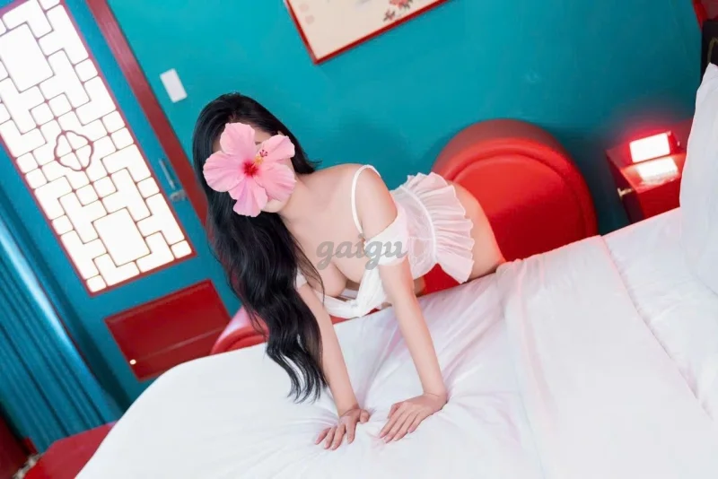 PHƯƠNG NHI - XINH, SANG, DÂM!!!