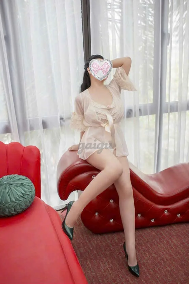 💗 GÁI XINH THÚY NGÂN _ VÚ SIÊU TO_BODDY GỢI CẢM _LẠI RẤT CHIỀU KHÁCH