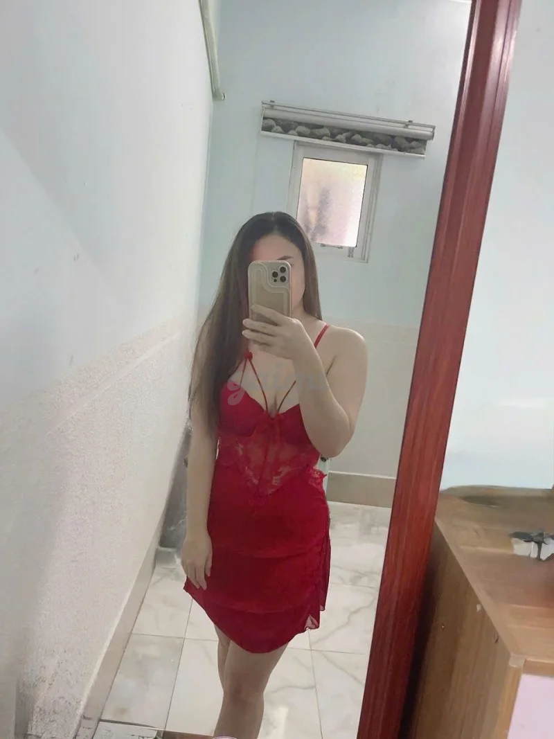 QUỲNH MY - XINH GÁI, DỄ THƯƠNG DỊU DÀNG, VUI VẺ LÀM TÌNH MAX PHÊ