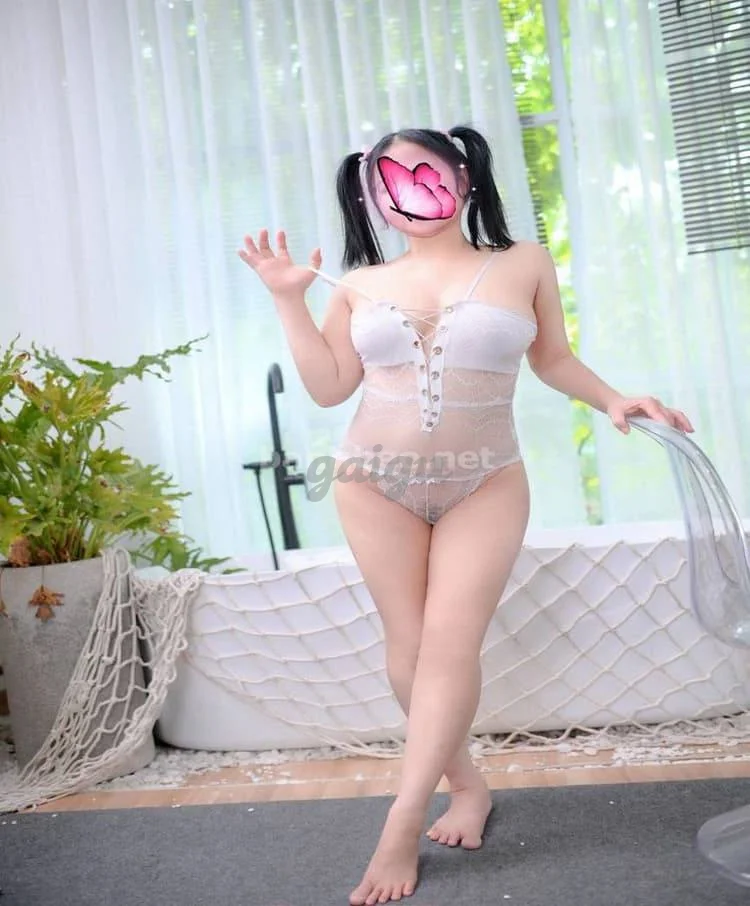GÁI DÂM TUYẾT MAI-PHỤC VỤ CHIỀU KHÁCH NHƯ THƯỢNG ĐẾ LÀM TÌNH BAO PHÊ Ngon bổ rẻ