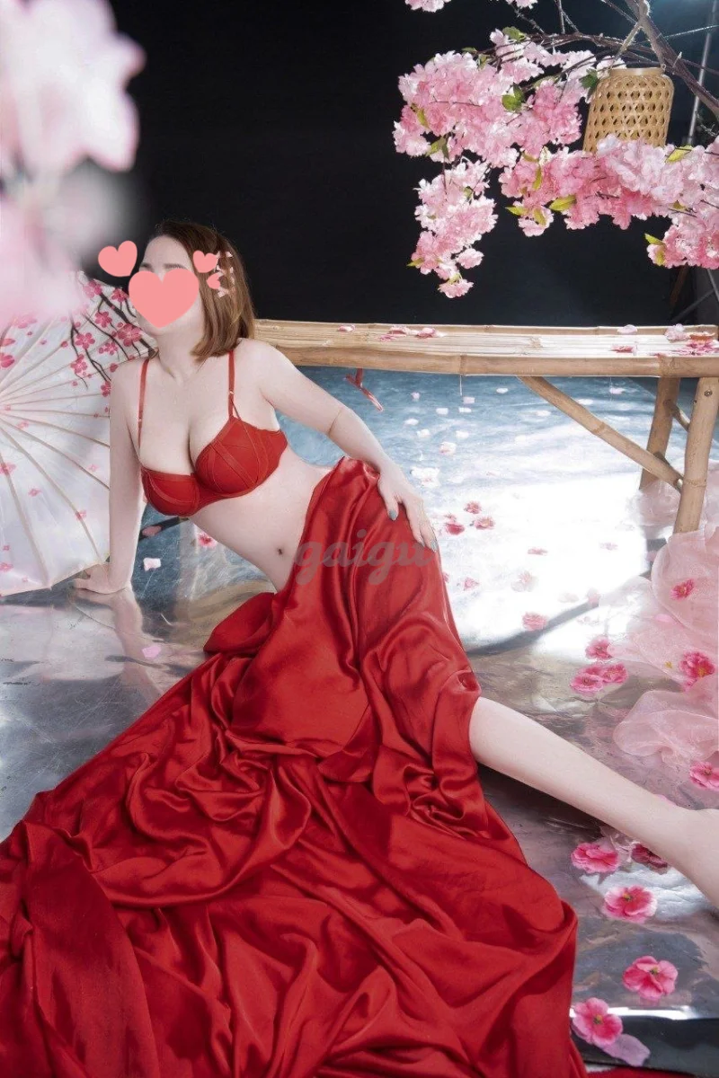 LINH ĐAN ĐẾN CÙNG Chị IU đĩnh nóc kịch trần