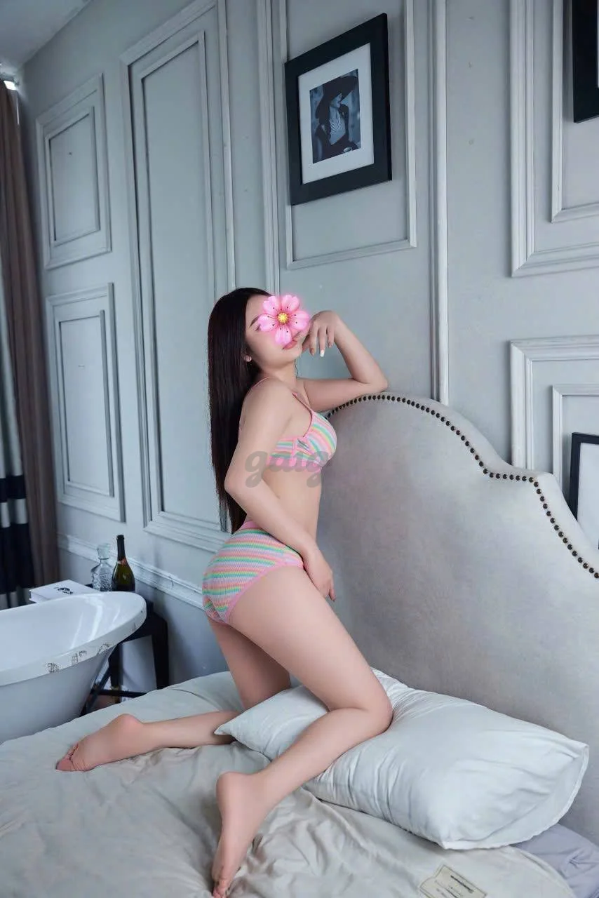 Bé Thảo Nhi - Lần Đầu Ra Mắt Sân Chơi, Dễ Thương Dễ Chìu Dễ Chịu