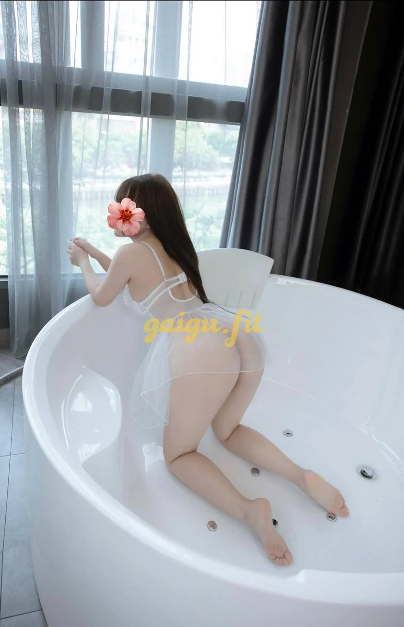 Hot!!!Trúc mai ❤️ Người Thật Việc Thật❤️Yêu chiều khách ❤️
Khu vực: Sài Gòn / Quận 8