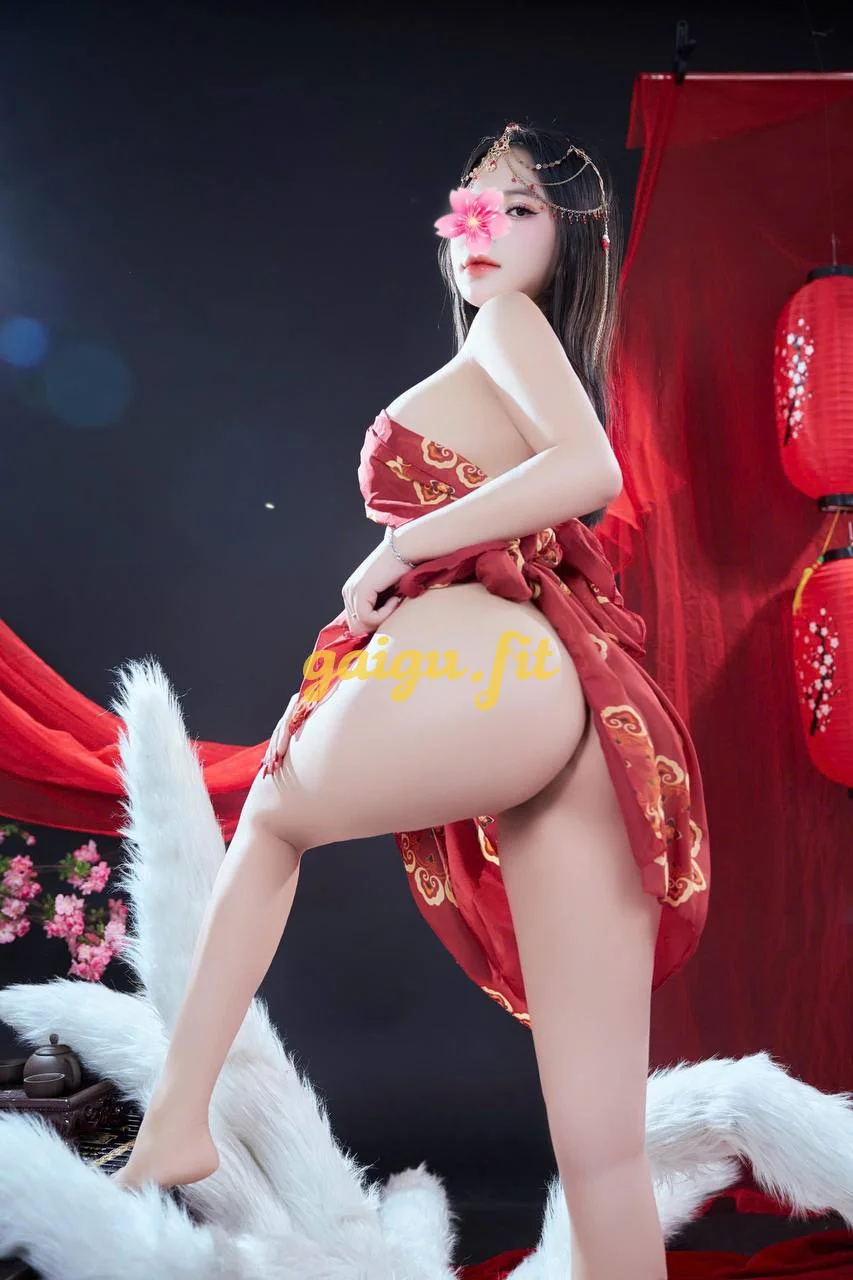 Yến Nhi - Siêu Phẩm Người Mẫu Nóng Bỏng, Vú To Ngực Thật 100% Chất Lượng