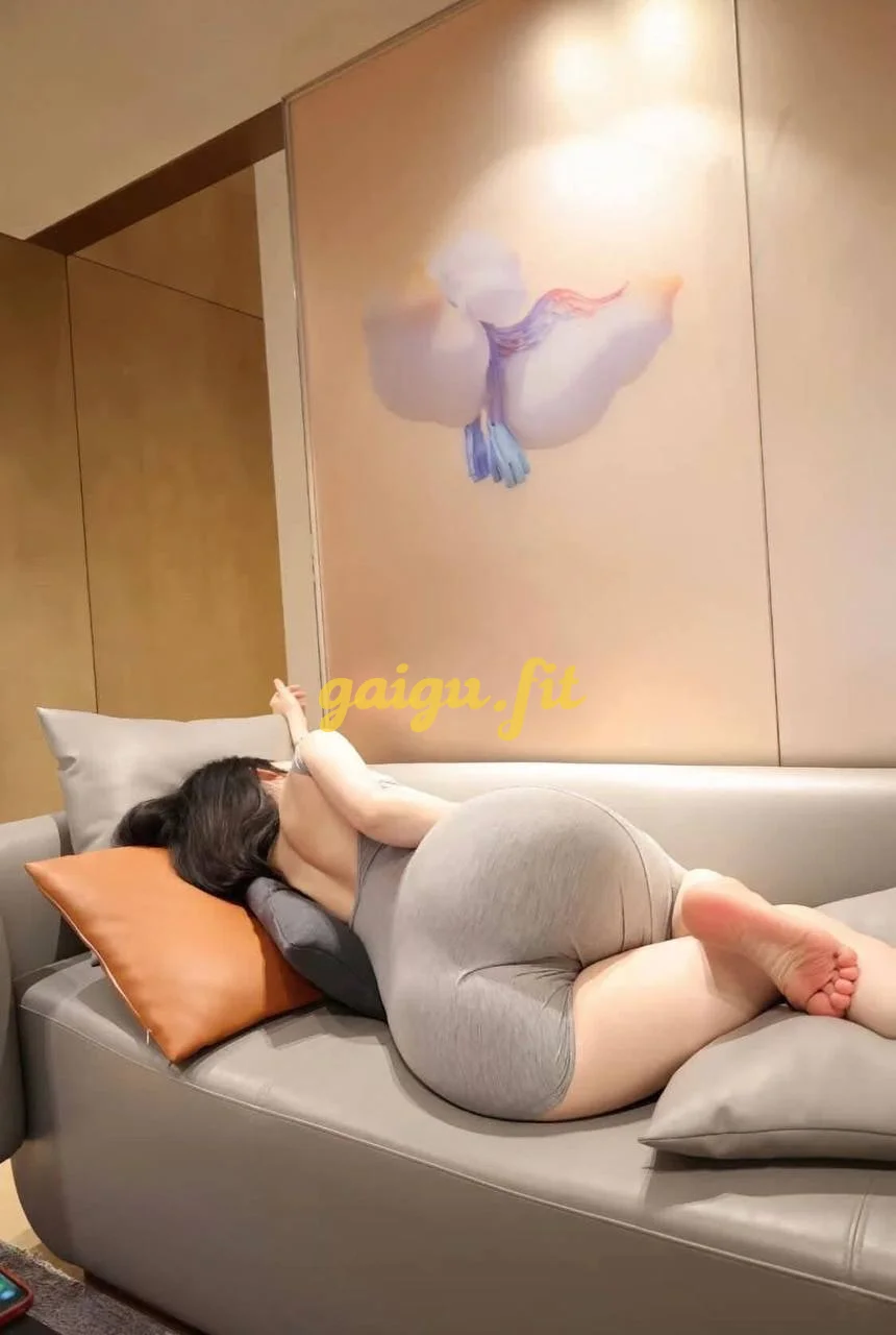Yến Nhi - Siêu Phẩm Người Mẫu Nóng Bỏng, Vú To Ngực Thật 100% Chất Lượng